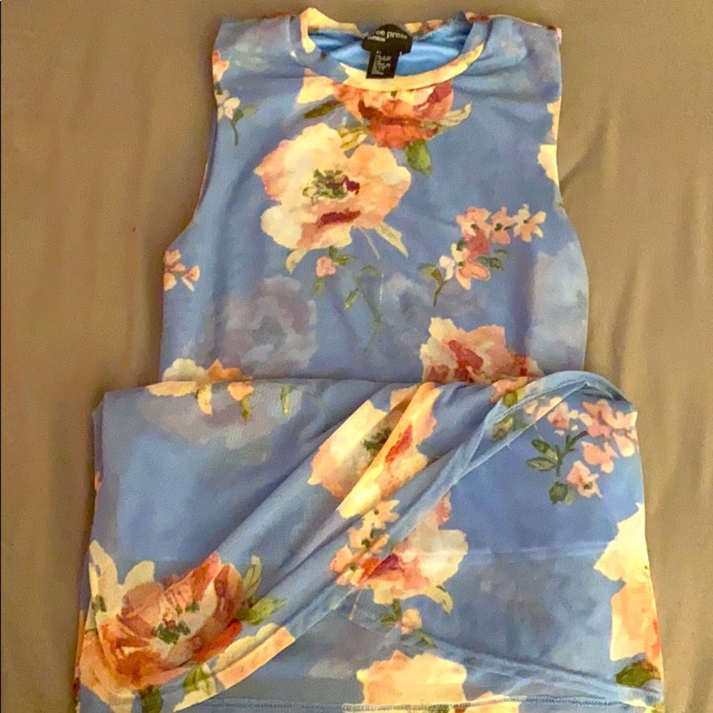 Blue bodycon dress floral pattern